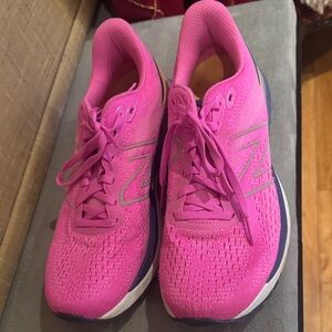 pre worn New Balance Women's Fuchsia fabric Athletic Sneakers. Size 8.5